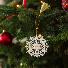 Фото: Подвеска "Снежинка" Christmas Classics 11 см, год выпуска 2026